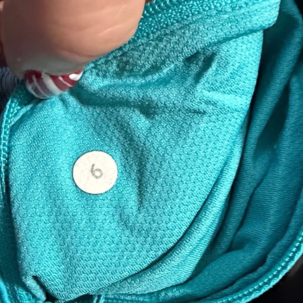 Lululemon Athletica Pace Rival Crop Size 6